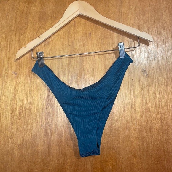 •ZAFUL•NWT DEEP BLUE TURQUOISE RIBBED HIGH LEG CHEEKY BIKINI BOTTOMS SIZE US L-8 - Picture 3 of 5